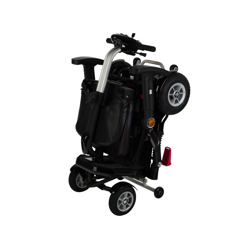 Scooter Bobby Deluxe Carbon : 3. clic, c'est plié